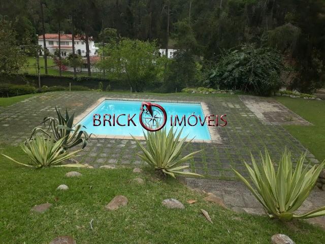 Excelente sítio com área de 10 mil m² com casa principal, casa de caseiro e área de lazer. - Foto 3