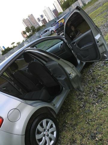 Fiat Palio Attractive 2014 1.0 8V Flex 4 portas Manual R$24.500 - Foto 13