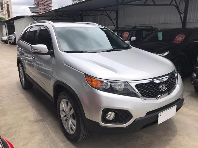 KIA SORENTO 2011/2011 2.4 EX2 4X2 16V GASOLINA 4P AUTOMÁTICO