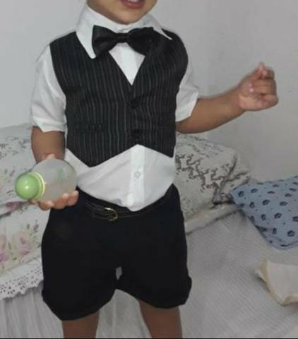 Roupa social infantil com sapato
