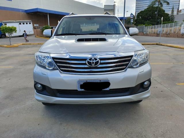 Vende-se Hillux SW4,2013,7 lugares,diesel