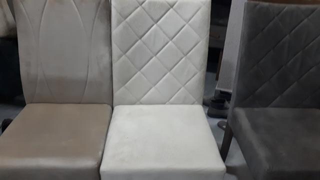 Cadeiras estofadas. - Foto 3