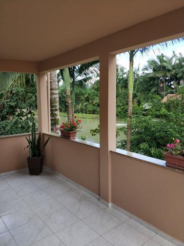 Lindo sitio urbano a menos de 4 km do centro da cidade 3 casas piscina lagoa - Foto 3