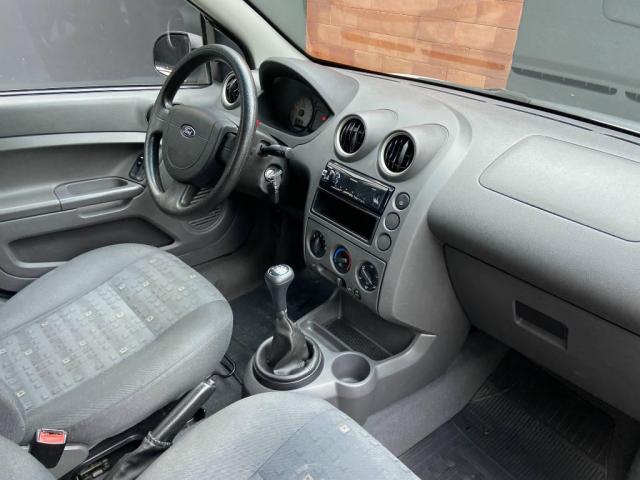Ford Fiesta 1.0 MPI PERSONNALITÉ 8V GASOLINA - Foto 11