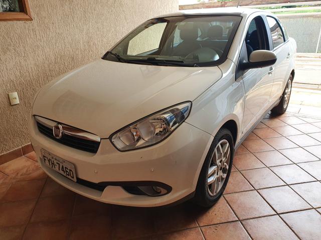 Gand Siena 1.6 16v essence teto solar