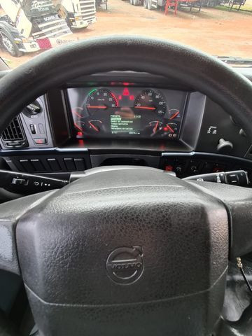 Caminhão Volvo FH460 6x2 trucado - Único dono - Foto 18
