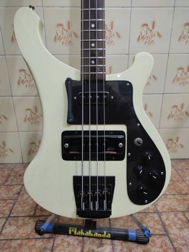 rickenbacker bass olx