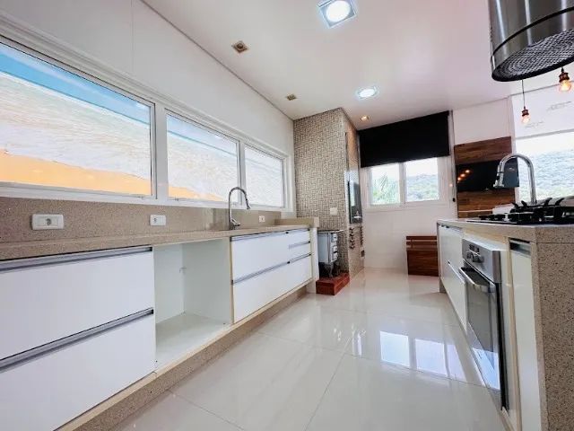 Locação Anual - Casa condomínio Fechado com 3 suítes e 6 vagas - Praia Brava - Foto 7