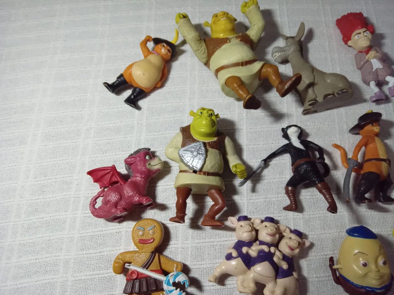 Coleção bonecos McDonald's Shrek - 16 bonecos - Foto 2