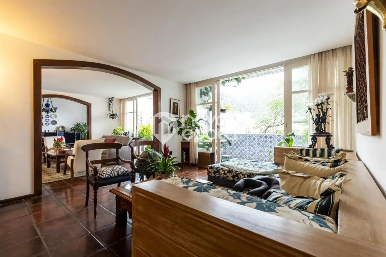 Lagoa | Apartamento 5 quartos, sendo 1 suite