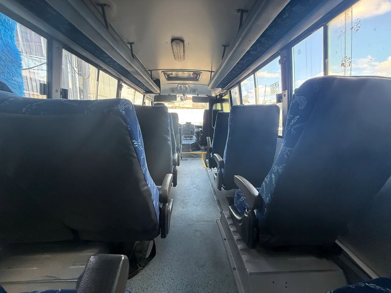 Micro ônibus curtinho- Marcopolo Volare V8 - Foto 9