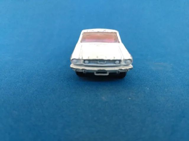 Carrinho Miniatura de Mustang da Lesney Matchbox - Foto 4
