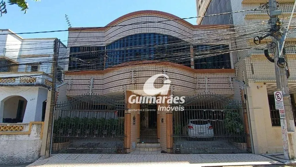 Prédio Próximo a Praia de Iracema