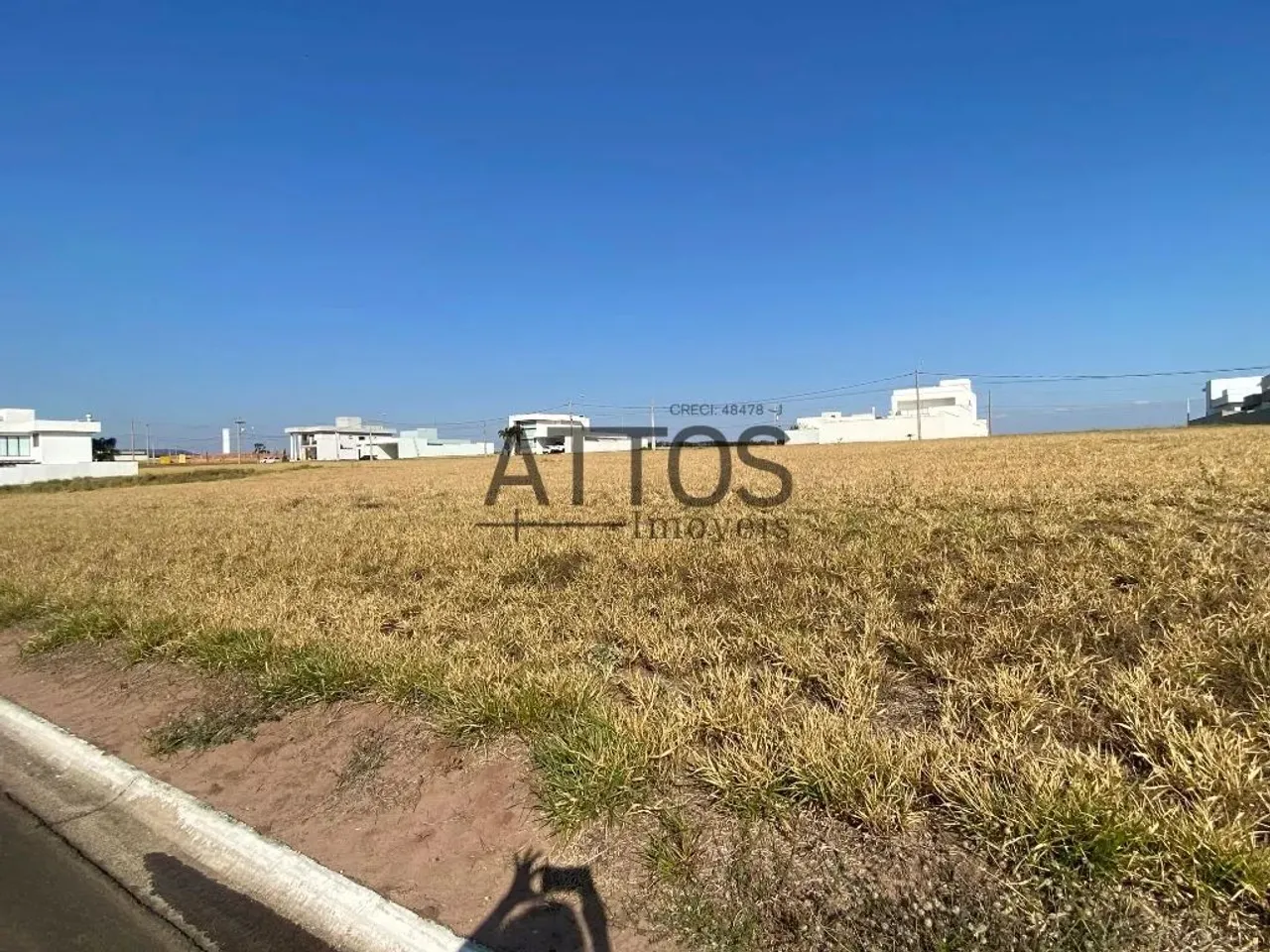Terreno à venda no Condomínio Estância Cavalinno em Analândia