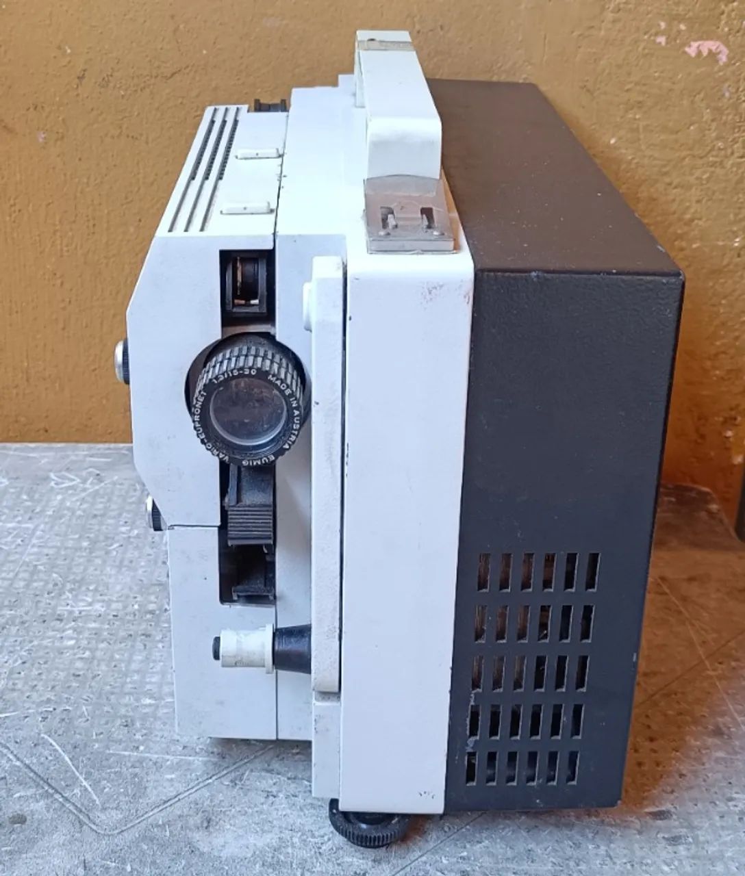 Projetor Antigo Made In Austria Eumig Mark S810d Funciona - Foto 5