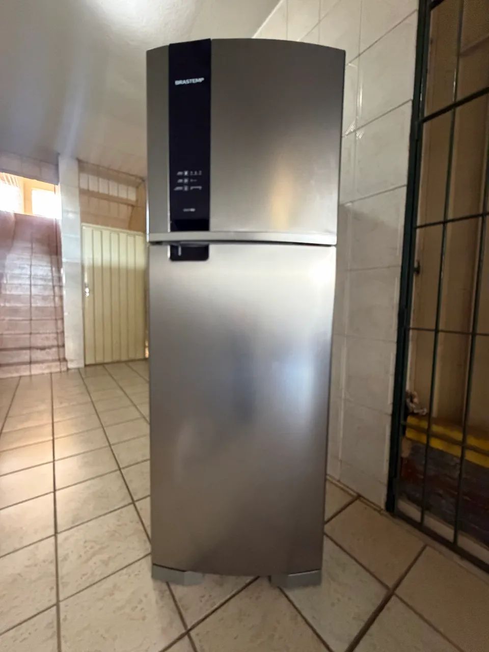 GELADEIRA BRASTEMP FROST FREE 375lts  - Foto 4