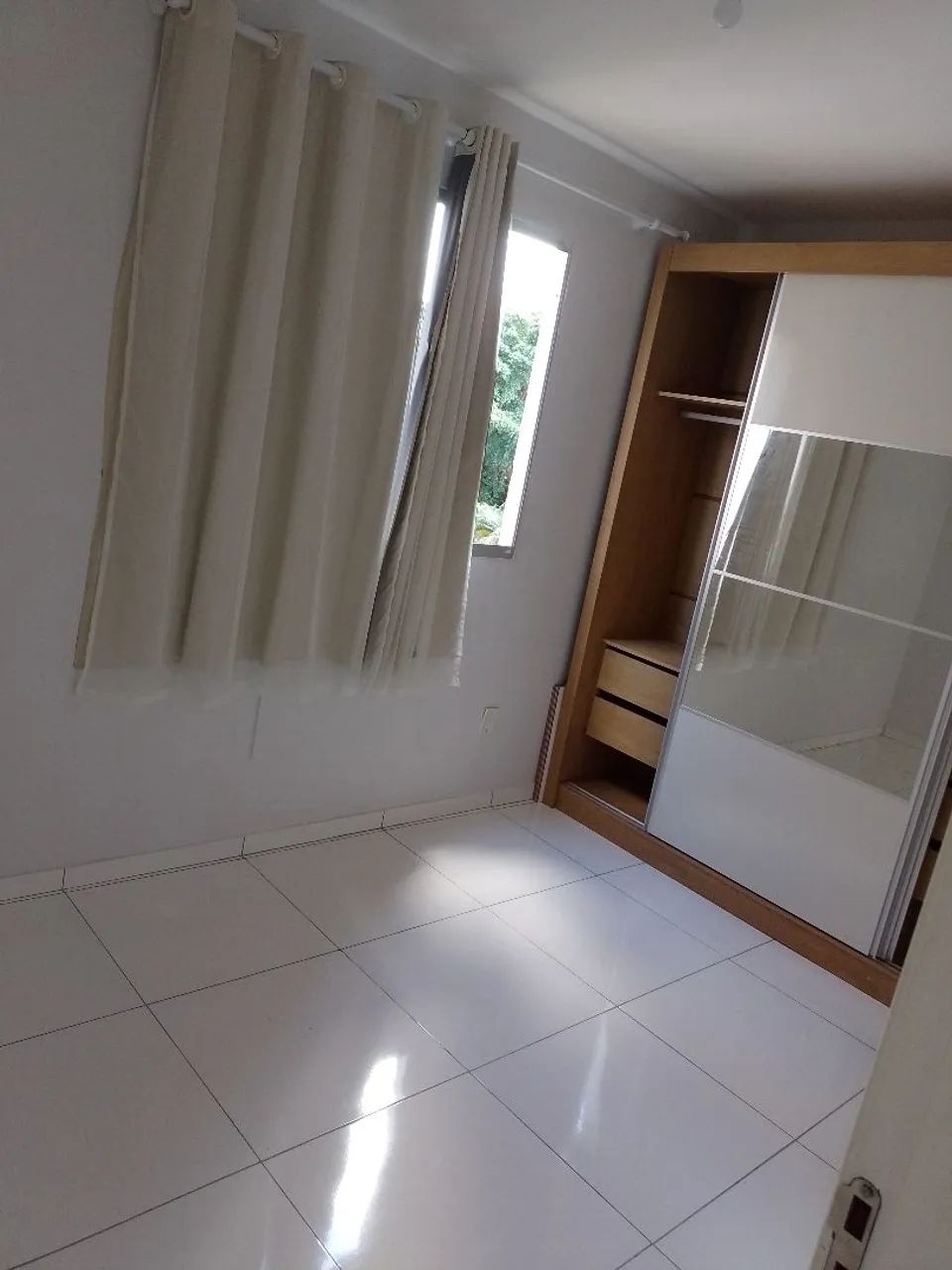Alugo apartamento 