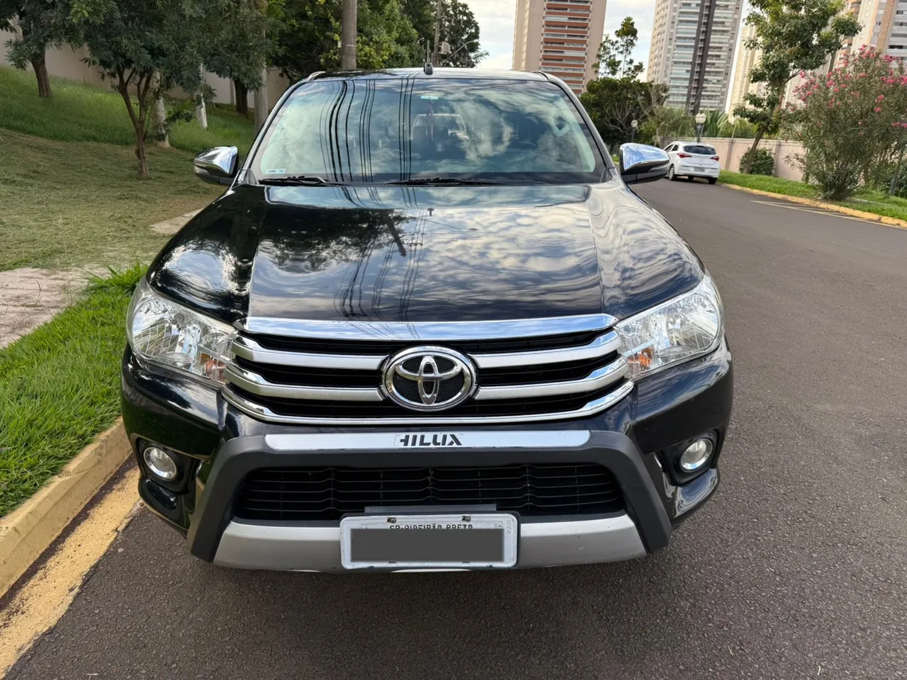 Toyota Hilux SRX 2018 - 4x4 Diesel Automática