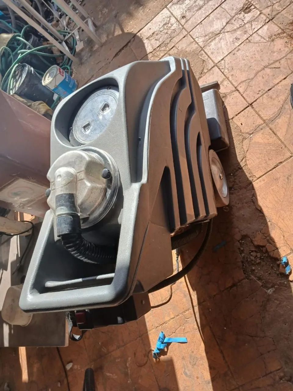 Máquina de Lavar e Secar Industrial TENNANT