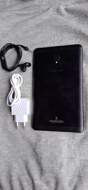 Tablet Samsung Tab A câmera com Flash Chip 4G (pequena avaria na borda debaixo) - Foto 5