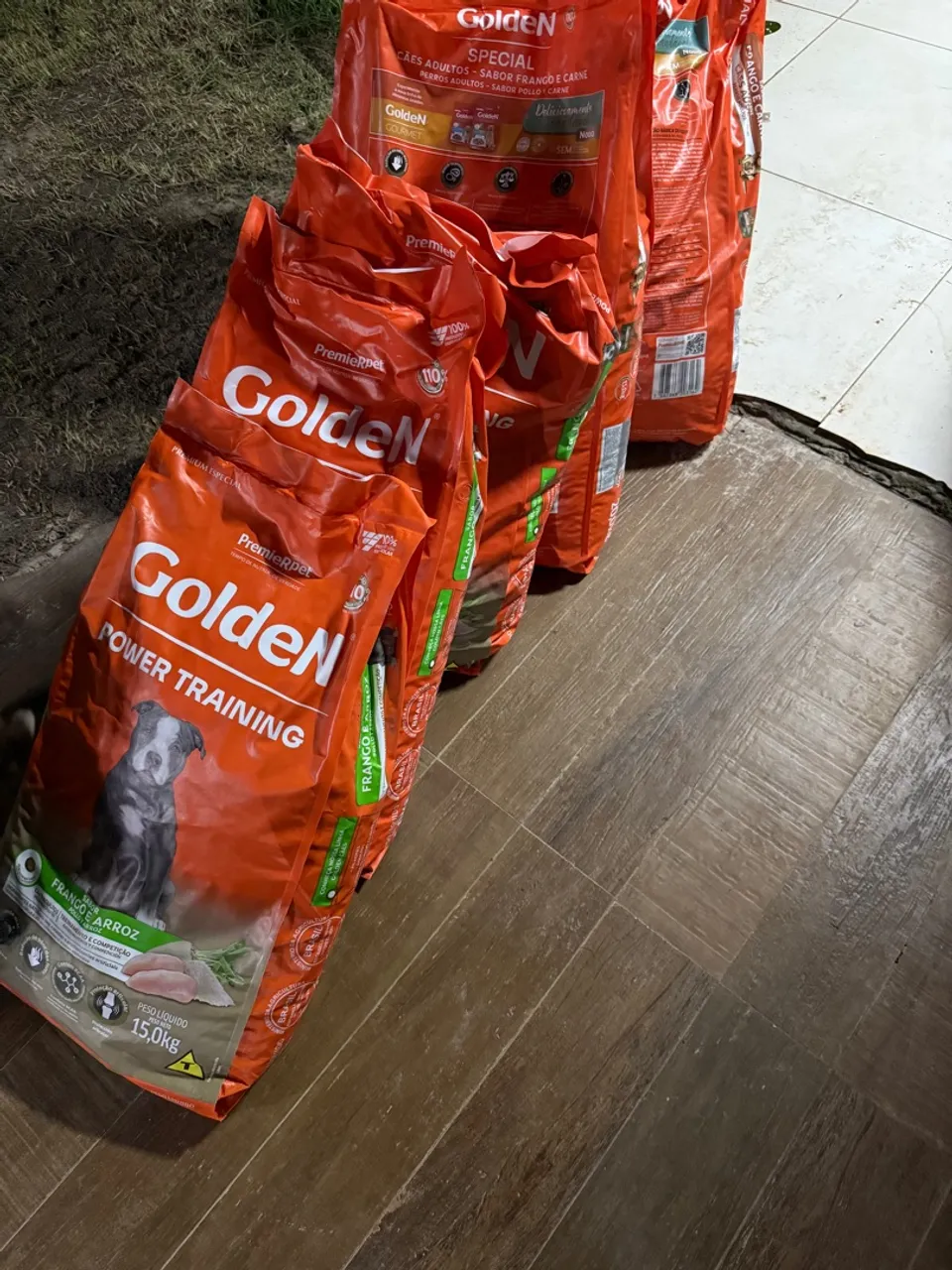 Ração Golden Power Training 15kg - Frango e Arroz