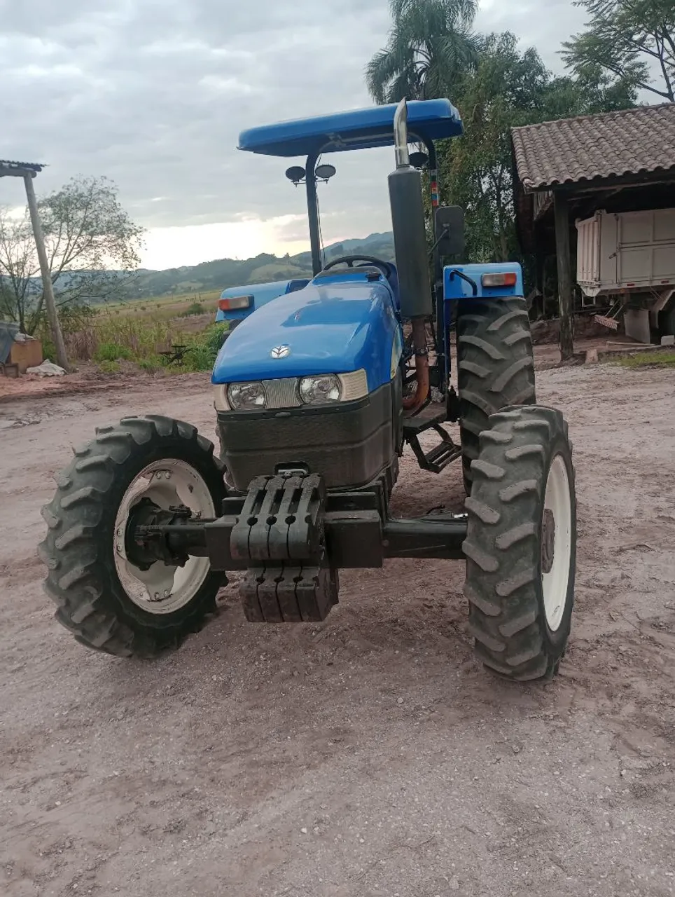Trator Agrícola New Holland tt3840