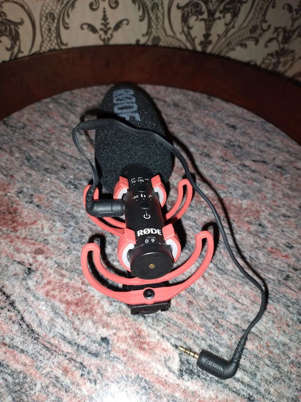 Microfone RØDE VideoMic Pro Shotgun com cápsula condensadora  - Foto 3