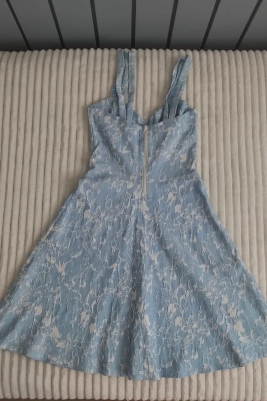Vestido rodado romântico - Foto 3