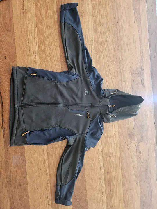 Jaqueta Corta-Vento Camping Gear Windbreaker Impermeável com Capuz Tamanho P