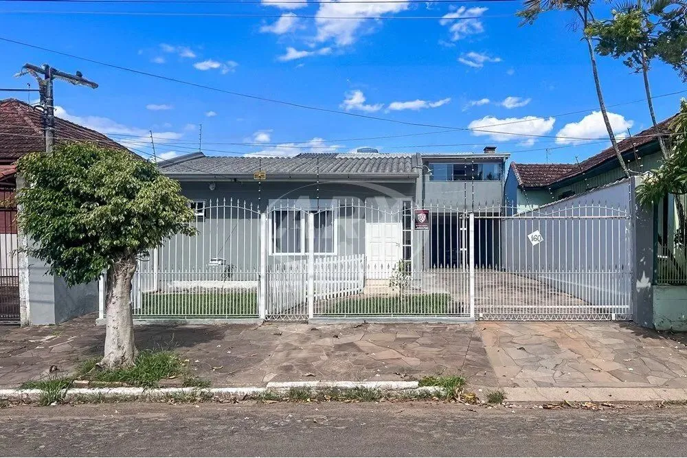 Casa de 247.66m² no bairro São José, com 5 quartos