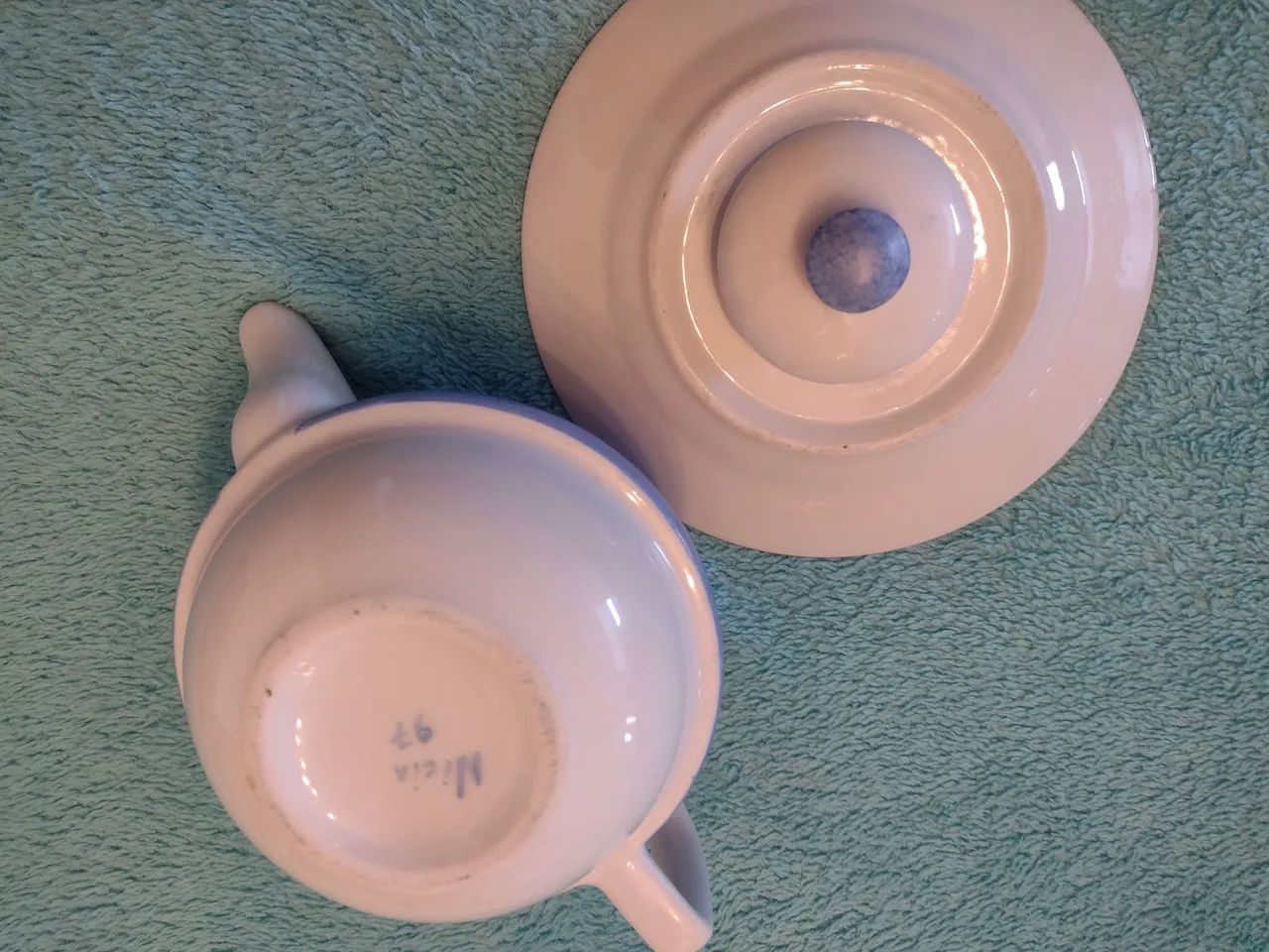 Bule de porcelana azul com pires - Foto 4