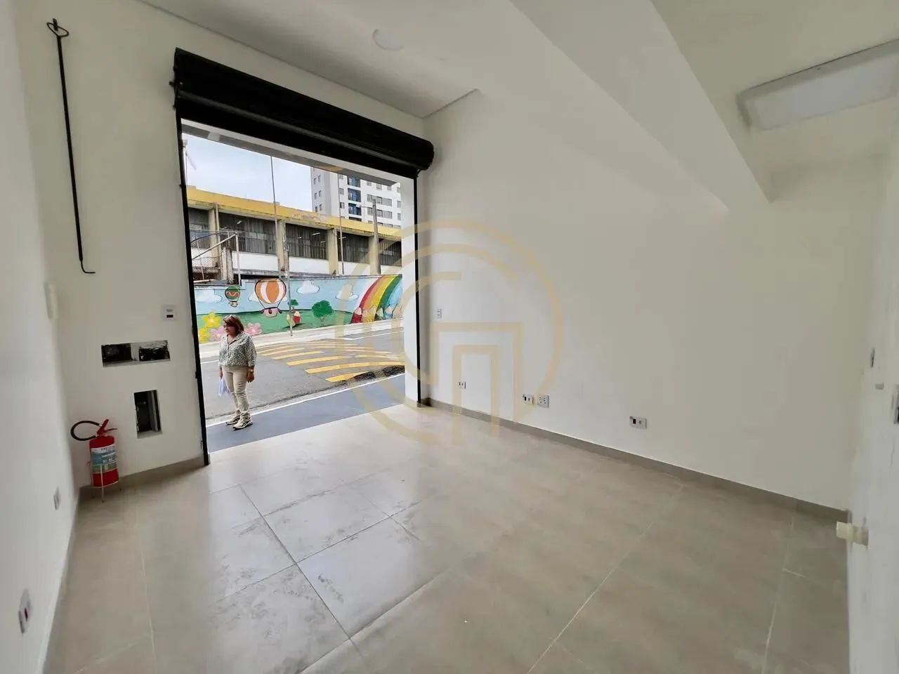 Sala comercial com mezanino  25 m², pronta para uso! - Foto 4