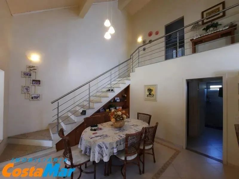 Casa com 4 dormitórios - Foto 5