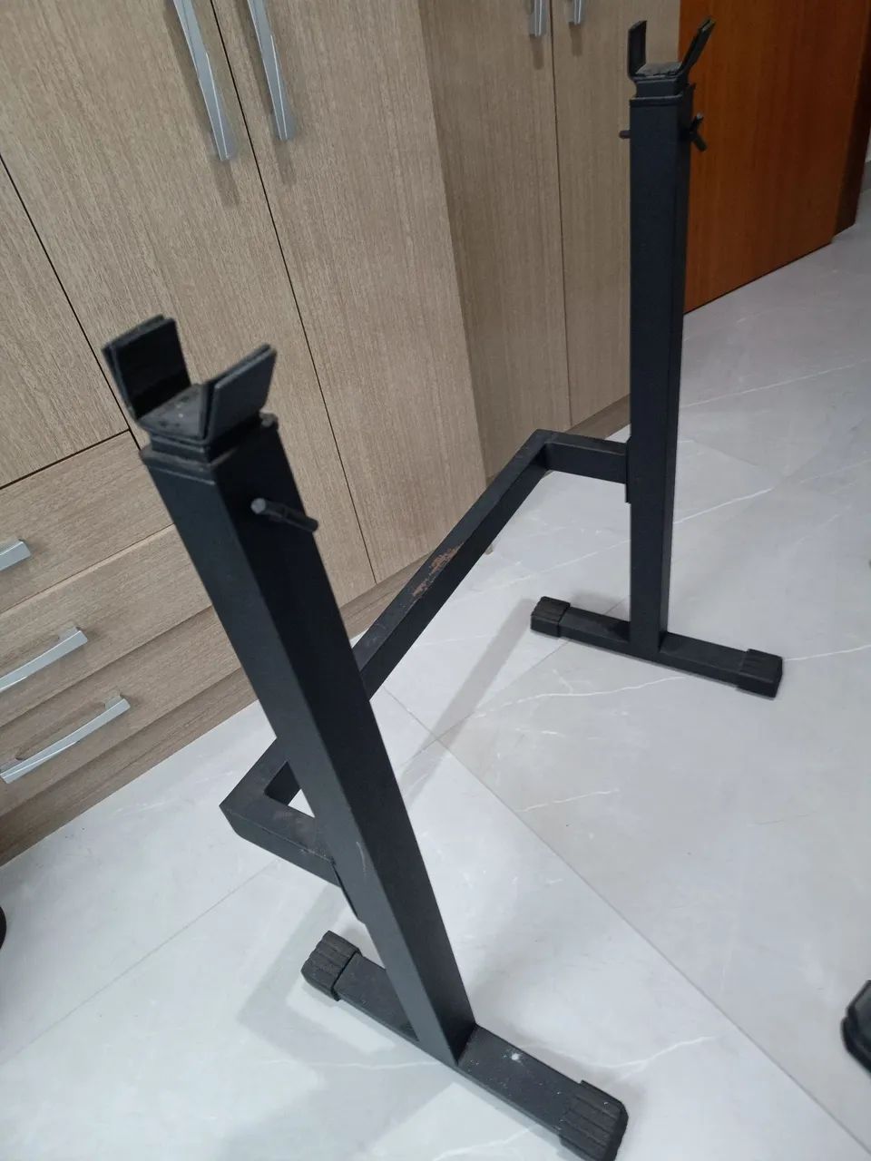Suporte para barras de musculação - Foto 2