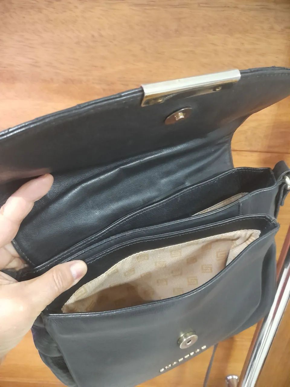 Bolsa Smartbag Feminina - Elegância e Estilo - Foto 4