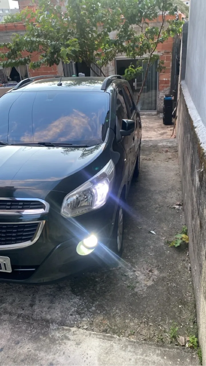 Vendo ou troco Spin automático 2013 único dono 5 lugares!
