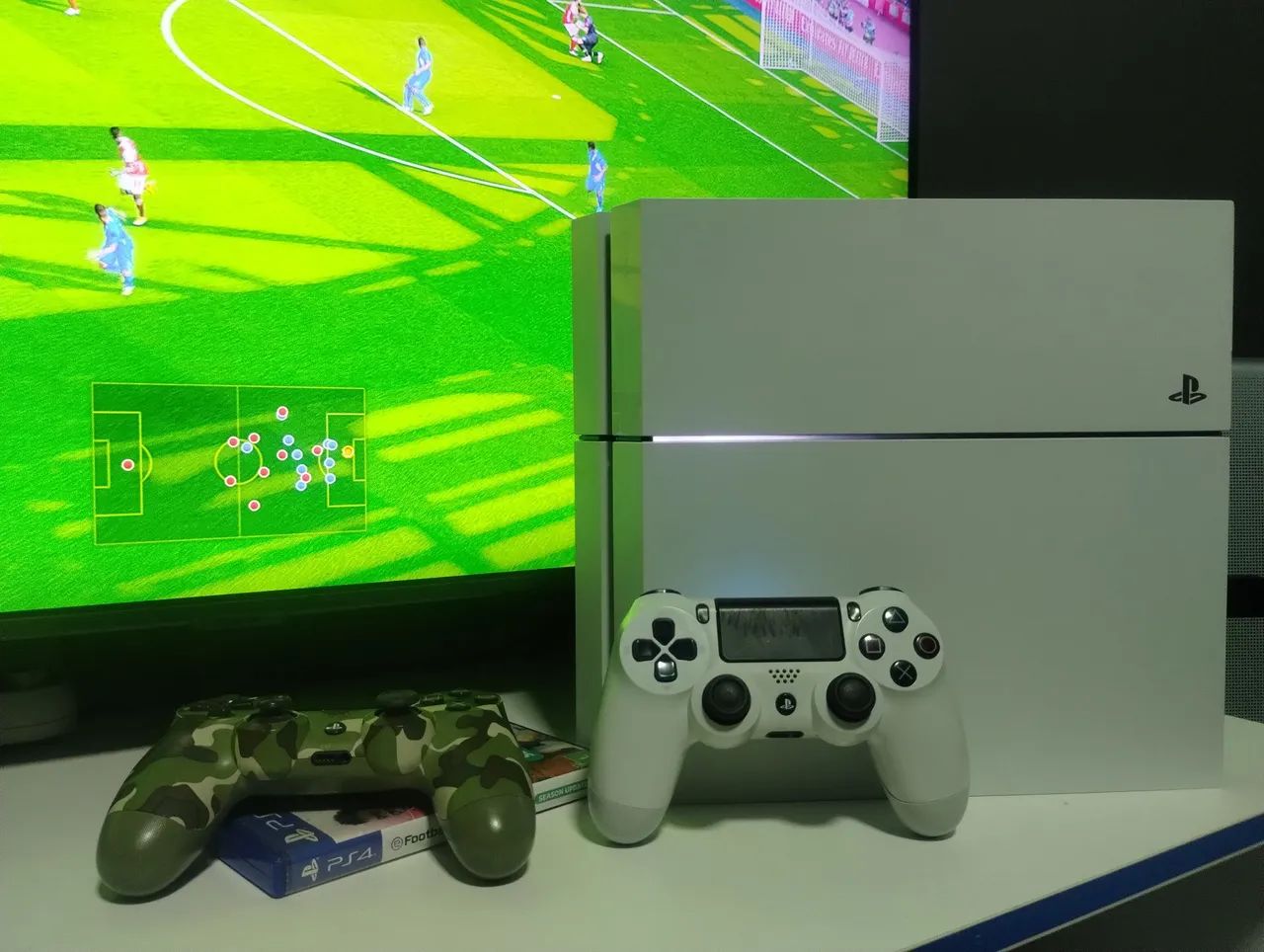 PS4 FAT GLACIAL WHITE 500 GB WITH 2 CONTROLLERS64717108162306120