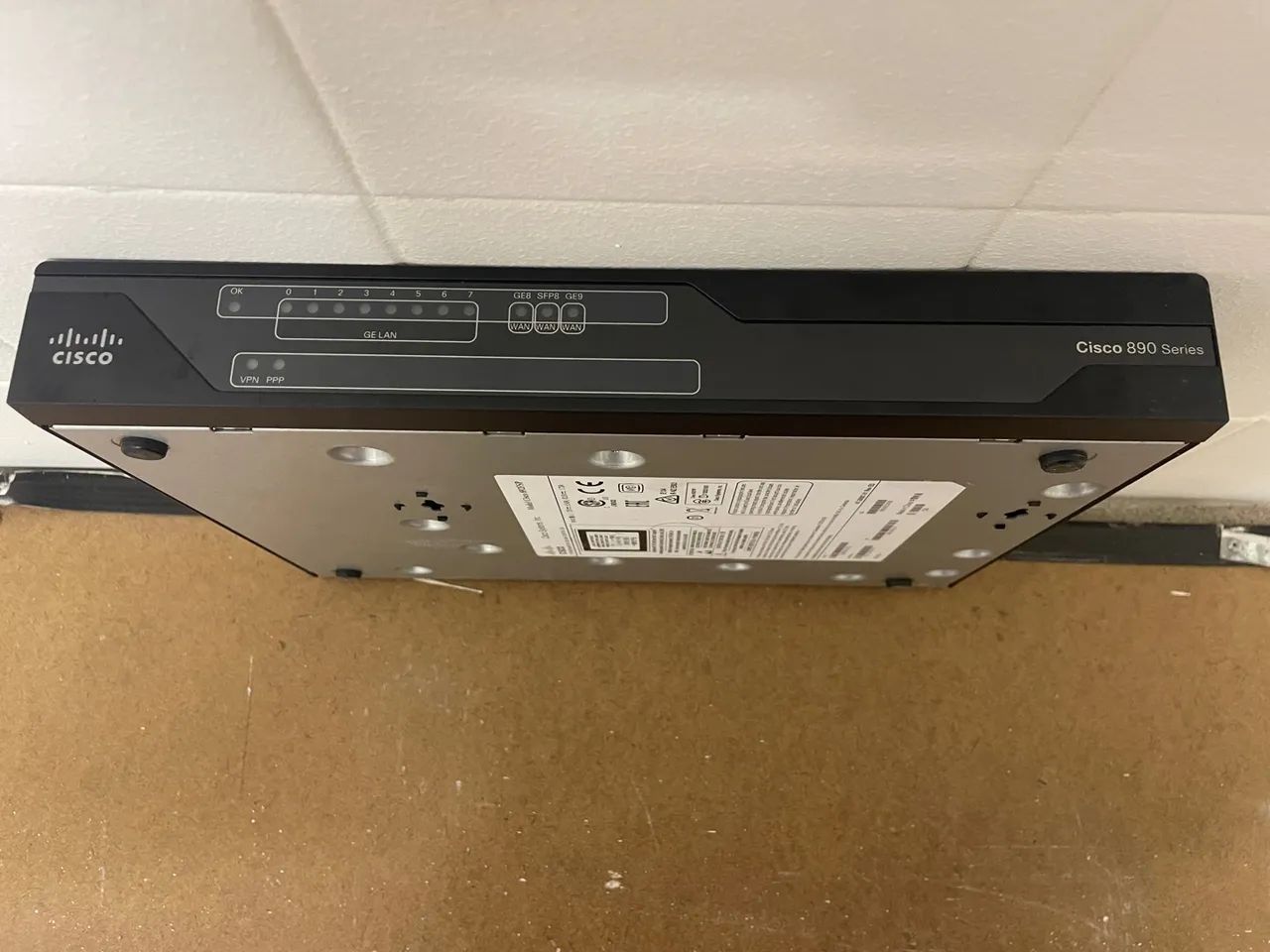 Roteador Switch Cisco 890 Series 892fsp - Foto 3