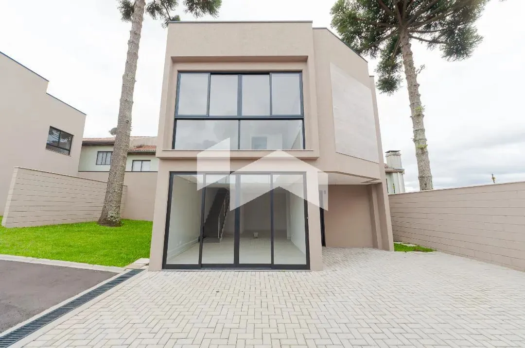 Casa de condomínio com 115.19 m², 3 quartos sendo 1 suíte à venda no bairro Santa Felicida