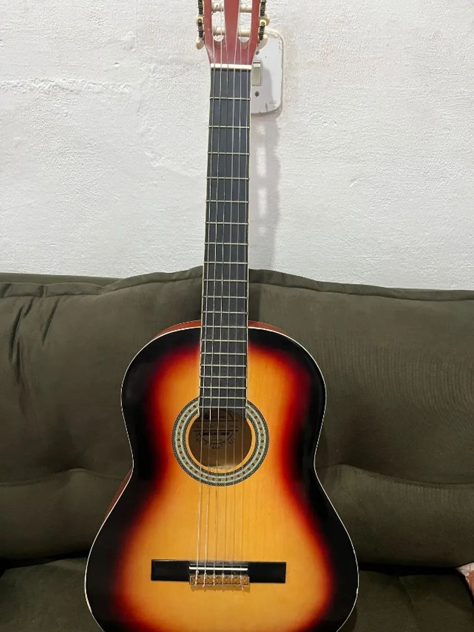 Violão novo