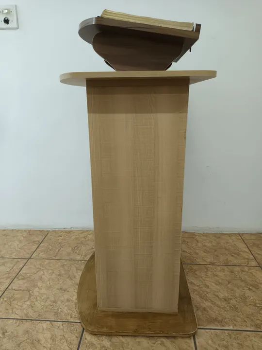 Púlpito para igreja Equipamentos Para Comércio São João