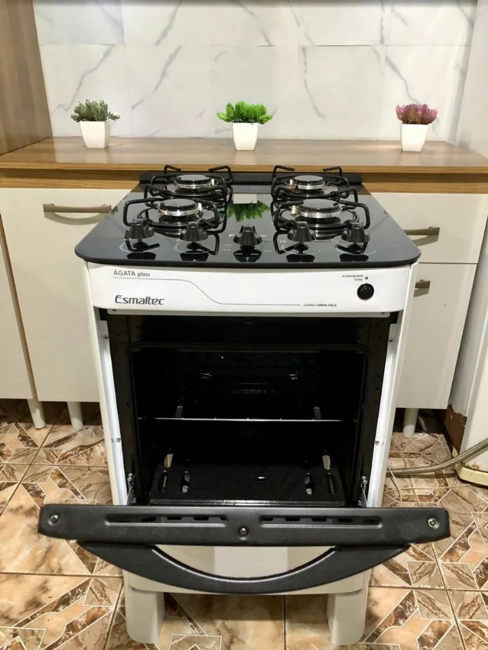 VENDO FOGÃO MODELO ESMALTEC 04 BOCAS MESA DE VIDRO  - Foto 5