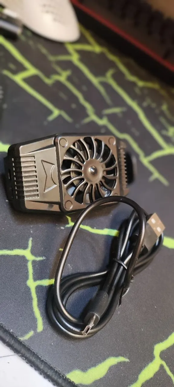 Cooler para Celular c/ Ventoinha - Novo