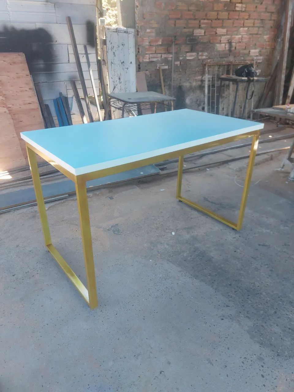 Mesa de escritório com design moderno - Foto 5
