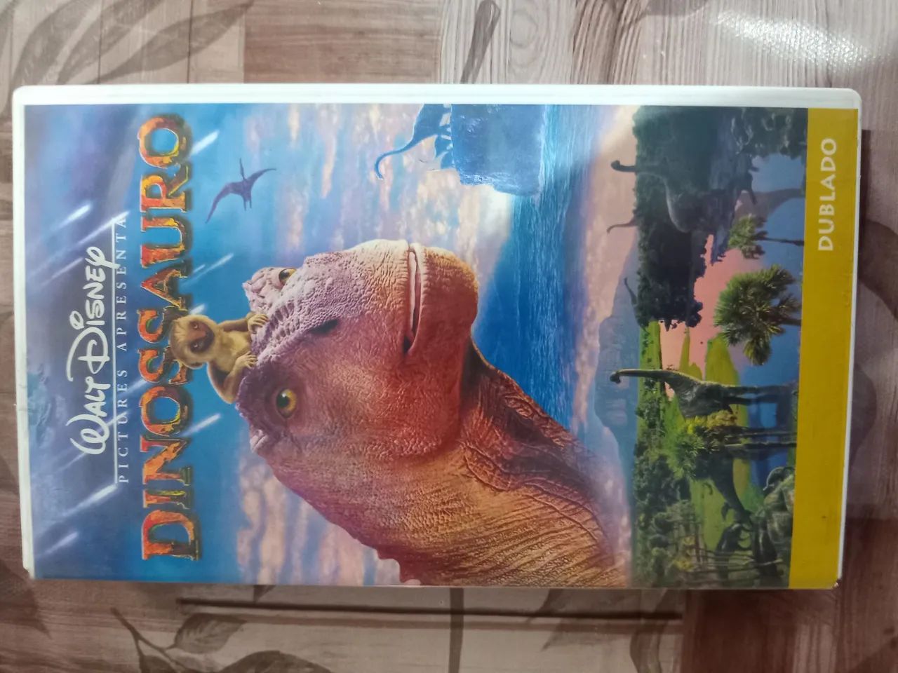 VHS - Dinossauro (Dublado)