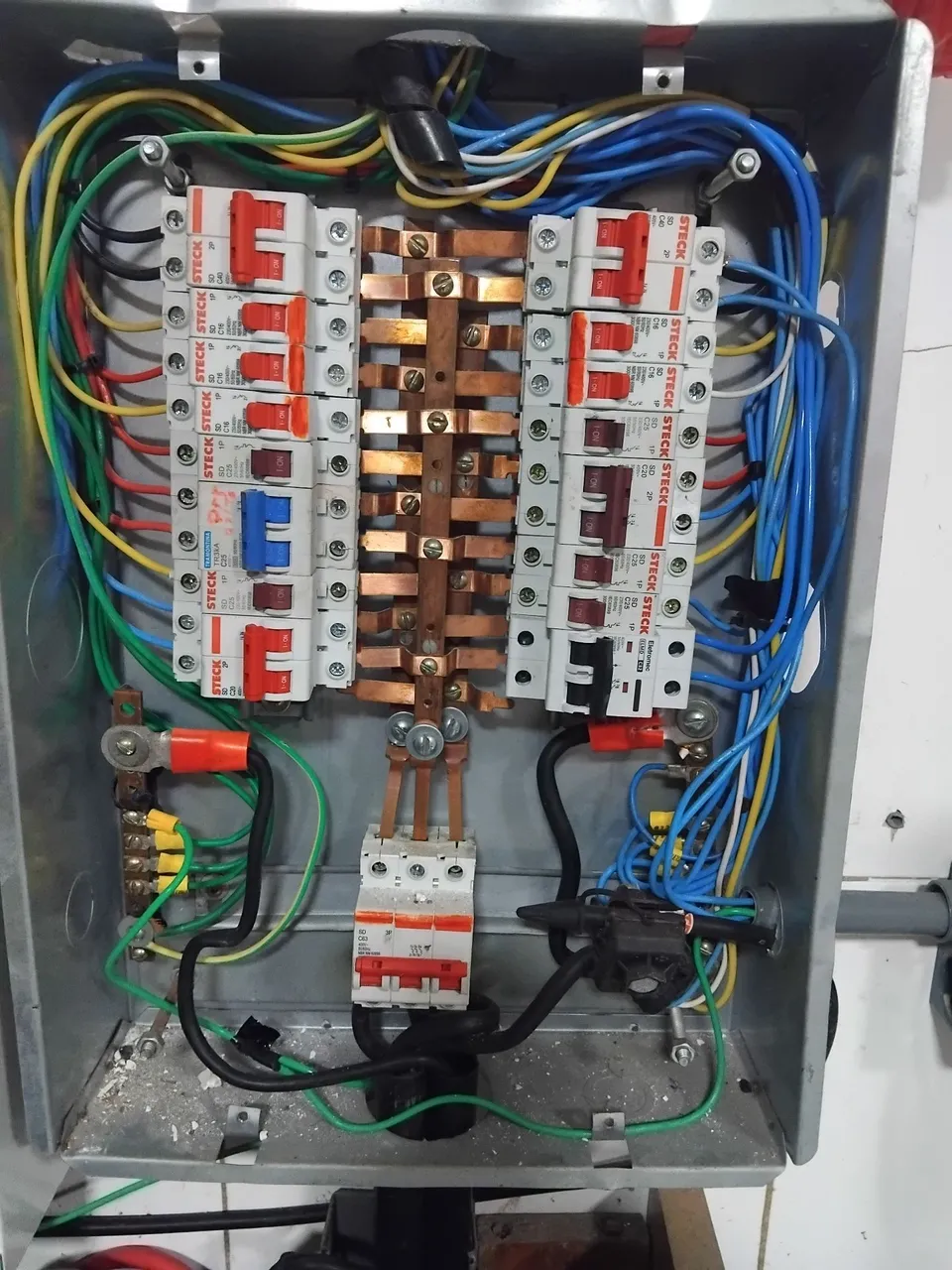 MNC instalações elétricas 