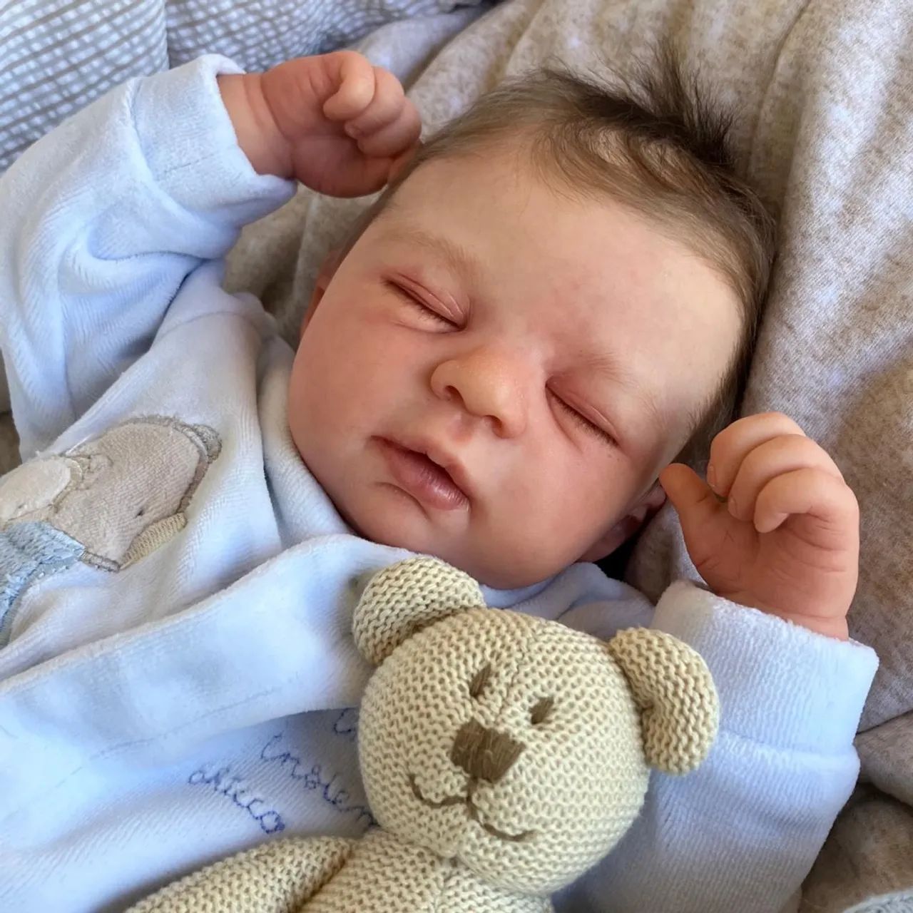 Bebê reborn - kit sarah - Foto 6