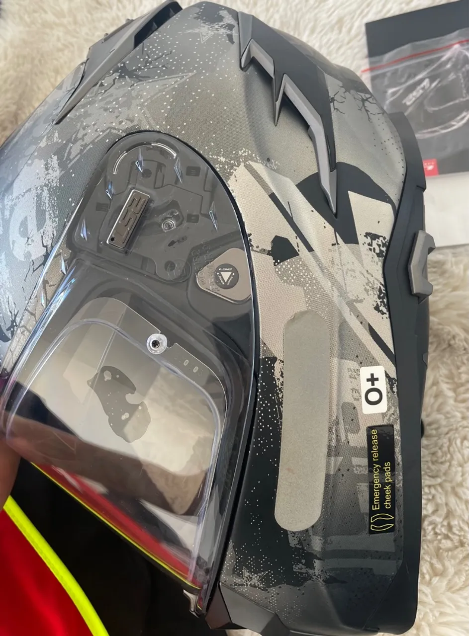 Capacete LS2 FF327