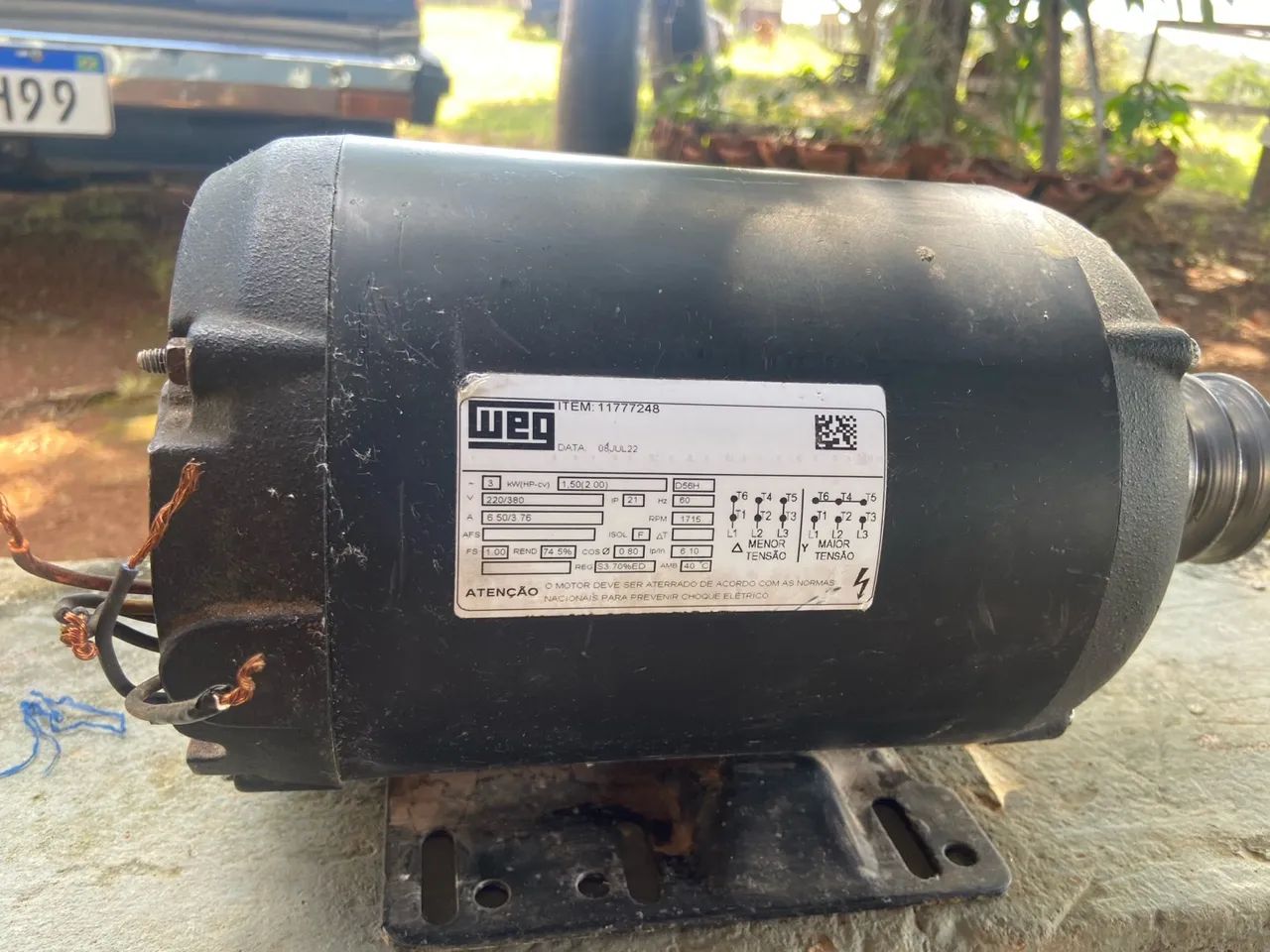 Motor Elétrico WEG 1,5/ 2 CV  trifásico  - Foto 3