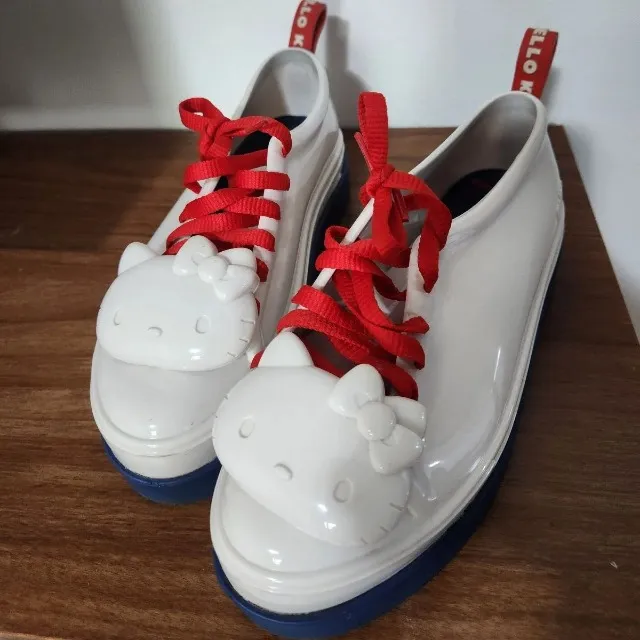 tênis melissa hello kitty